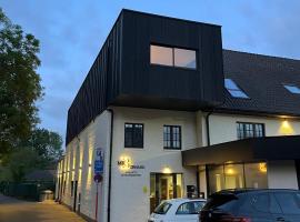 Mr.Bernard Vakantie Appartementen，位于德帕内的带停车场的酒店
