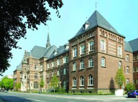 列诺努集团酒店，位于波恩莱茵河州立博物馆附近的酒店