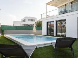 Descubre Villa Oasis - Confort, diseño y naturaleza a un paso de Valencia