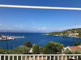 Rustic Rogac Apartment - Sea and Silence