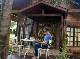 YVYRA Hotel & Cabañas，位于Puerto Libertad的酒店