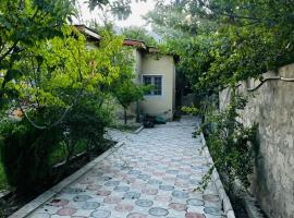 Aks villa，位于锡卡都的酒店