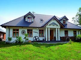 Dworek Świdwie, Górny Apartament & Harcówka，位于Tanowo的酒店