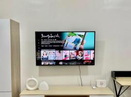 Nuvali - Free use of Massage Chair-Pool Access-Hot Shower，位于卡兰巴的酒店