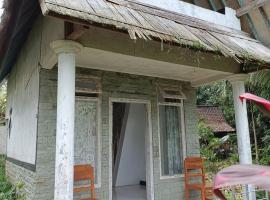 D'Bulan bungalows and kafe，位于特特巴图的酒店