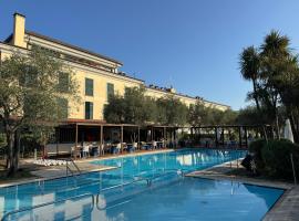 Sarzana Park Hotel，位于萨尔扎纳的酒店