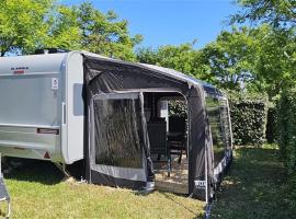 Victoria Camping Baška Beach，位于巴斯卡的露营地