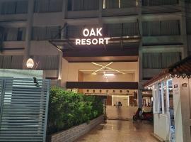 The OAK Resort, Goa，位于Pilerne的酒店