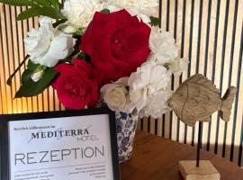 Hotel Mediterra，位于乌尔丁根-米赫尔霍芬的酒店