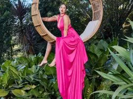 Pleasant Places By Sanaandi