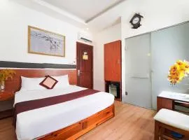 Dancentre Eva Hotel Near Lotte Mart District 8