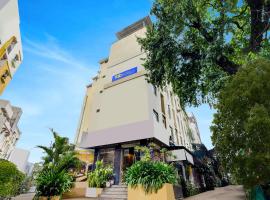 FabHotel Arastu Plaza - Nr Nampally Railway Station，位于海得拉巴拉吉夫·甘地国际机场 - HYD附近的酒店