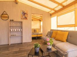 Glamping Tents - Camp Slatina，位于马丁斯契卡的露营地