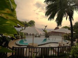Ocean Terrace Suite And Spa Luxury，位于珀尼达岛的酒店