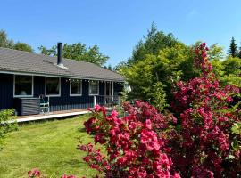 Experience Real Summer Idyll At Drageholmen 3，位于Græsted的酒店