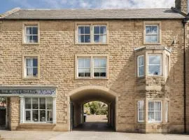 Chapel Court Apartment