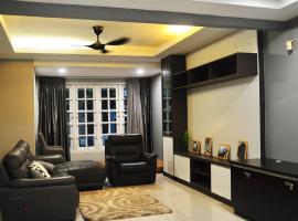 GRAYHAUS BU4 5BR House - Bandar Utama, near 1 Utama - Stay Only NO EVENTS，位于八打灵再也的酒店