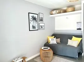 BEACH WALK Climatisé piscineparkingproche mer