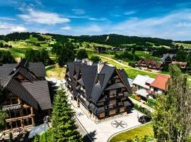 Pod Tatrami 2 - duży parking, świetna lokalizacja przy wyciągu narciarskim - obok restauracji