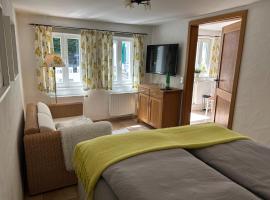 Wohnen im Grünen - direkt am Jakobsweg，位于奥弗拉特的酒店