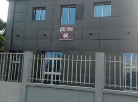 Bel hôtel，位于班基的酒店