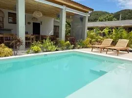 Kaia Beach Lodge en Cosón