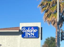 Solano Inn Vallejo-Napa Valley，位于瓦列霍的酒店