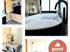 Cosy studio - Baignoire balnéo et Clim