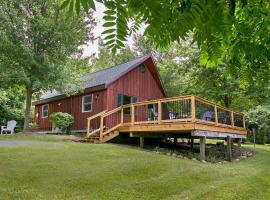 Whitetail Pines Cabin，位于Pulteney的酒店
