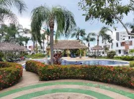 Coral House on the Coast with Pool