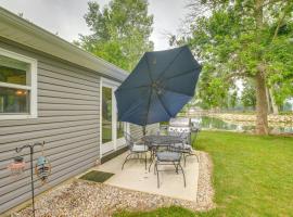 Grand Lake Getaway with Boat Dock in St Marys!，位于South Shore Acres的酒店