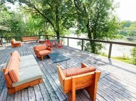 Mid-Century Lakefront Haven Near Wayzata