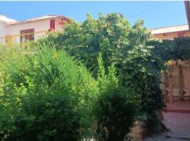 Gloria's HOME ISLA Amantaní，位于普诺的酒店