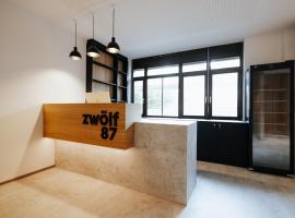 Hotel zwölf87，位于拉芬斯堡的酒店