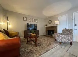 Campus West Nest - King Bed, Walk to CSU