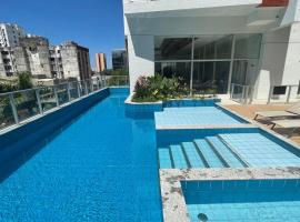 Apto de luxo, requinte e lazer no cora&ccedil;&atilde;o de Bel&eacute;m，位于贝伦的带热水浴缸的酒店