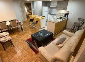 Montreal Accommodation Steps Downtown 17mins airport