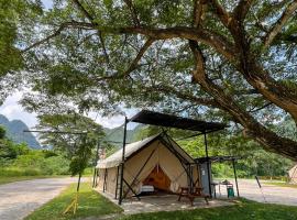 Glamping at Xscape Tambun，位于怡保的豪华帐篷营地