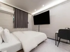 Momo Hotel