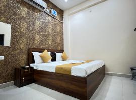 Raghukul Palace- A Luxurious Stay Near Ram Mandir，位于Ayodhya的酒店