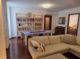 Tricesimo Appartamento Suite in Centro Storico，位于Tricesimo的酒店