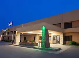 绿湾贝蒙特旅馆套房酒店