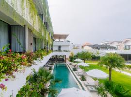 Octa Canggu Villa and Condotel，位于坎古的酒店
