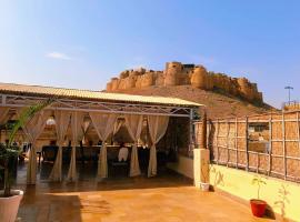 Hotel The Surya Jaisalmer，位于斋沙默尔的酒店
