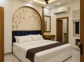 Hotel Godbless