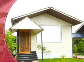 Rocopie Farm，位于Asthal Bohar的酒店