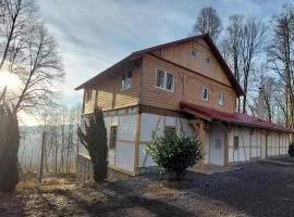 Chata na samotě u lesa