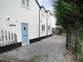 4 Bed in Gower oc-hh701