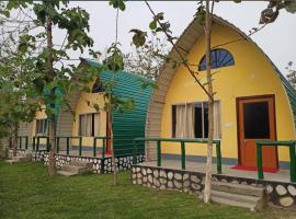 Chilapata Peace Lily Riverside Homestay，位于Patkapāra的酒店