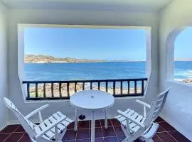 P98 - Bonito apartamento sobre el mar